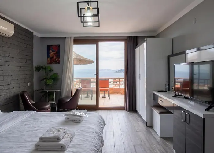 Stone House Foca 酒店 *