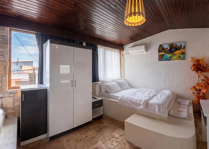 Stone House Foca 酒店