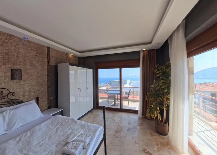 Stone House Foca 酒店 Yenifoca