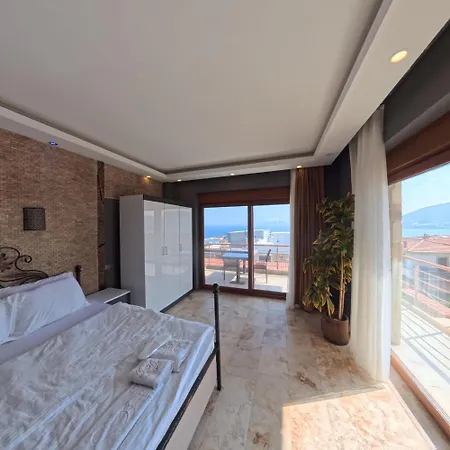 Stone House Foca 호텔 Yenifoca