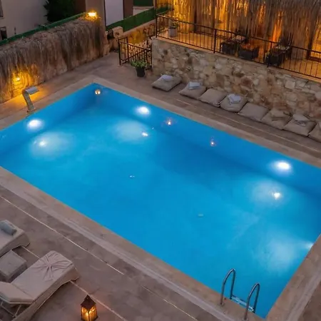 Hotel Stone House Foca Yenifoca