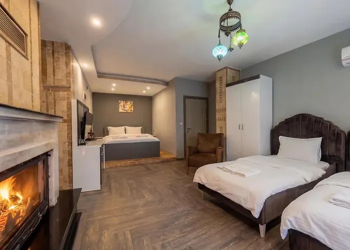 Stone House Foca 호텔 *