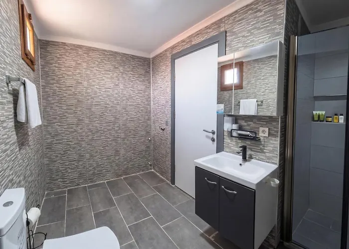 Stone House Foca Yenifoca