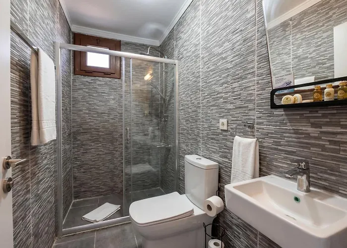 Stone House Foca Yenifoca