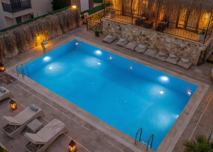 فندق Stone House Foca ينيفوتشا