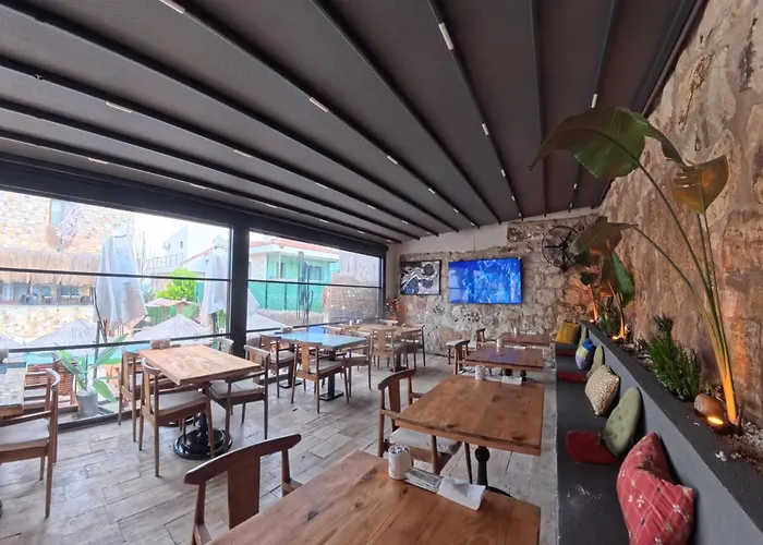 호텔 Stone House Foca Yenifoca