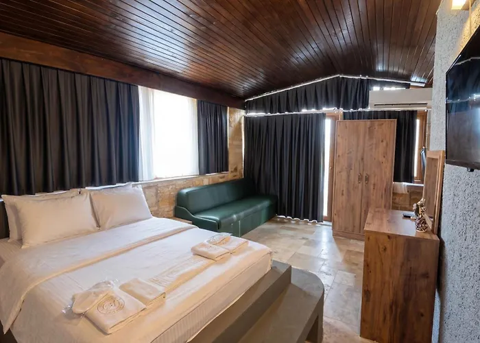 Stone House Foca * Yenifoca